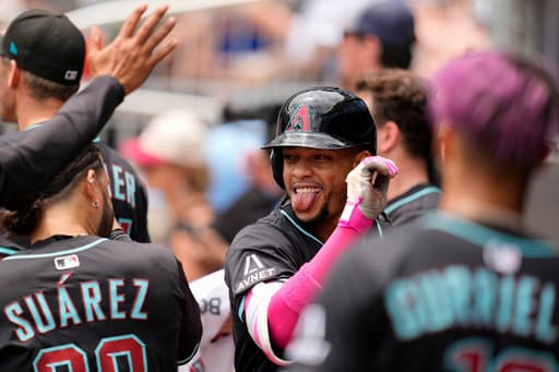 Diamondbacks savor the ‘magical moment’ of their 7-run rally in the 9th to stun Braves