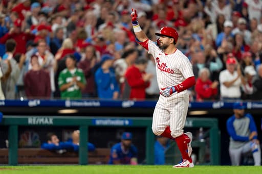 Suárez’s 12 strikeouts, Schwarber’s 50th homer lead Phillies past Mets