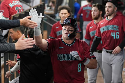 Catcher James McCann agrees to $2.75 million, 1-year deal with Diamondbacks
