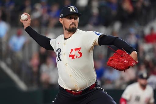 Josh Smith homers and scores all 3 runs for the Texas Rangers in a 3-1 win over the White Sox