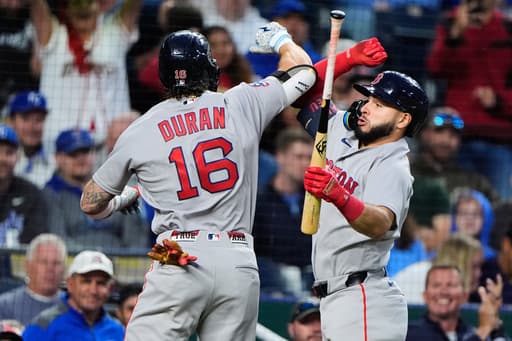 Duran’s 2-run, opposite field homer rallies Red Sox to a 4-3 win over the Royals
