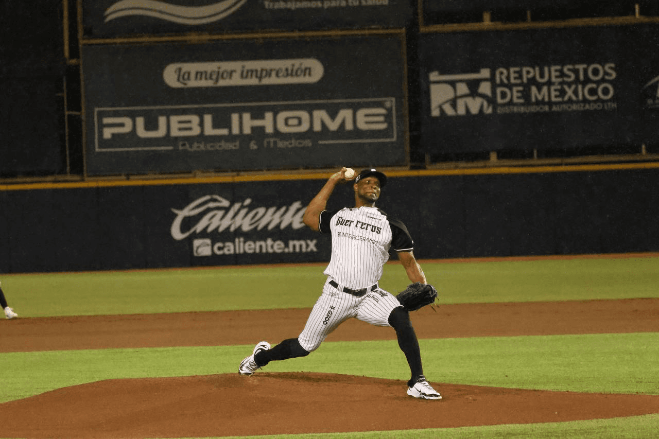 LMB Playoffs: Guerreros Top Piratas 15-1; Charros, Diablos, Sultanes Each Win Game 1