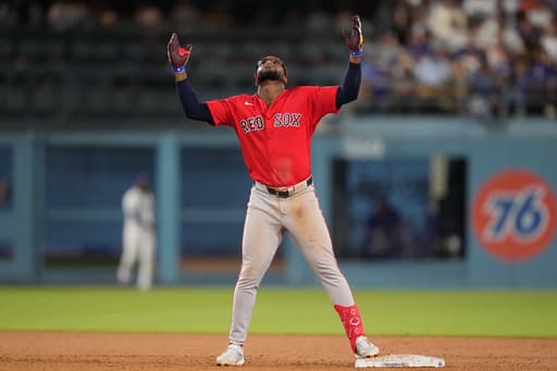 Rafaela has 2-run homer to spark a 5-run 7th as Red Sox rally past Dodgers, 9-4