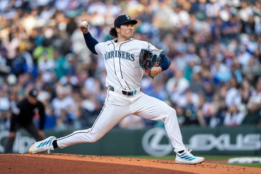 Mets aim to stop 5-game road slide, play the Mariners