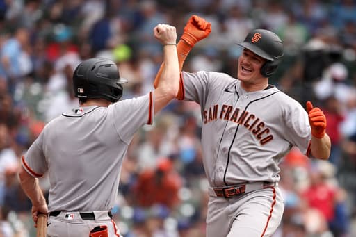 Matt Chapman has 2 HRs, a career-high 8 RBIs, as Giants go deep 7 times to rout Cubs 18-3