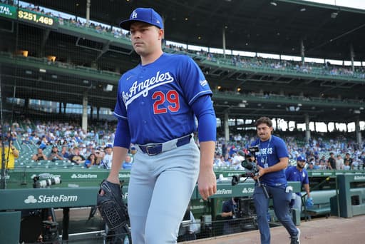 Blue Jays’ Trey Yesavage leaves start vs Astros after 2 innings and will have MRI on his knee