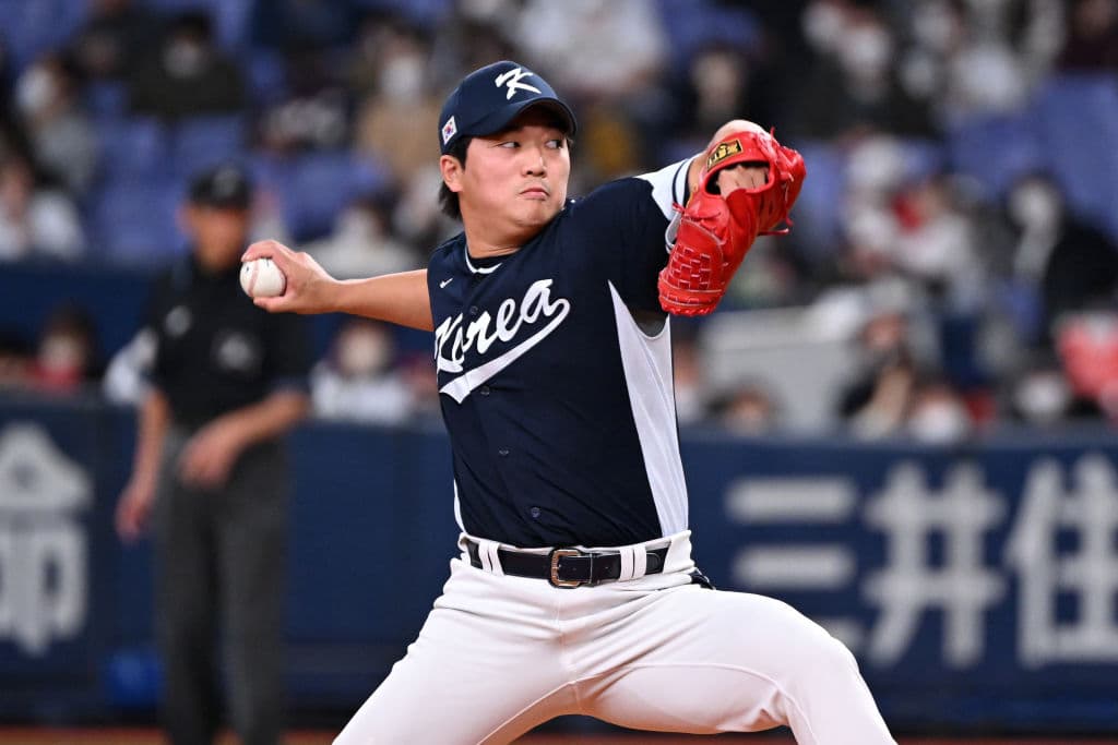 Spring Training: International Players to Watch in Major League Baseball’s National League West  