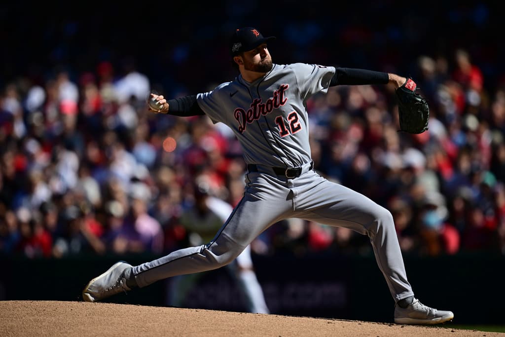 Title: Tigers Guardians Baseball Image ID: 25274634108411 Article: Detroit Tigers pitcher Casey Mize throws in the first inning of Game 2 of the American League Wild Card baseball playoff series against the Cleveland Guardians in Cleveland, Wednesday, Oct. 1, 2025. (AP Photo/David Dermer)