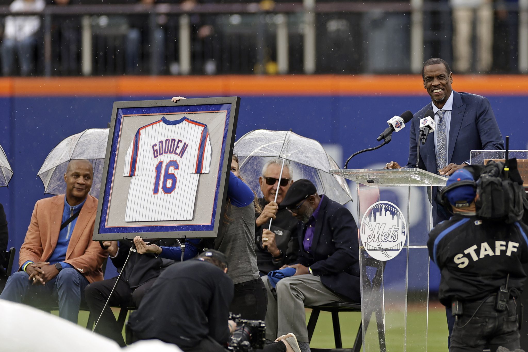 New York Mets Retire Dwight 