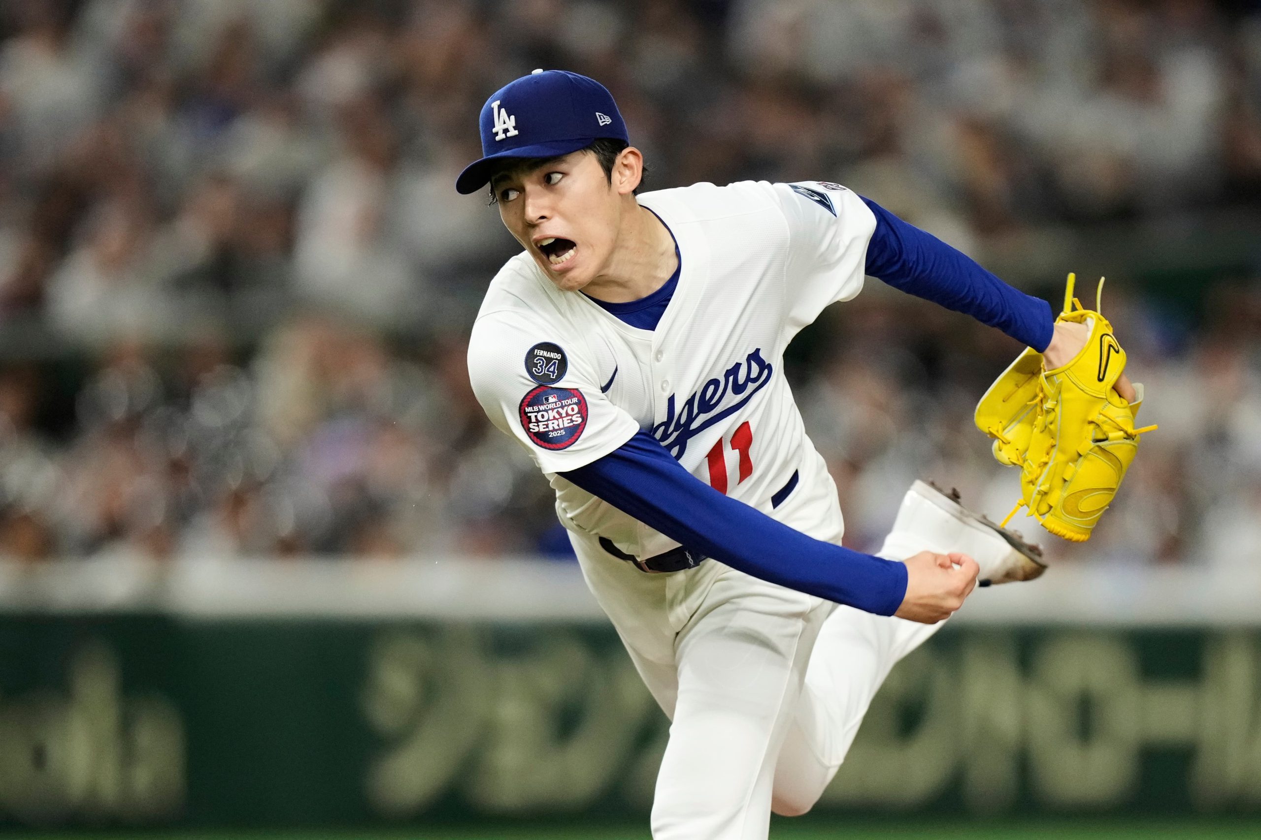 Roki Sasaki throws a pitch for the Los Angeles Dodgers during the 2025 Tokyo Series against the Chicago Cubs at the Tokyo Dome