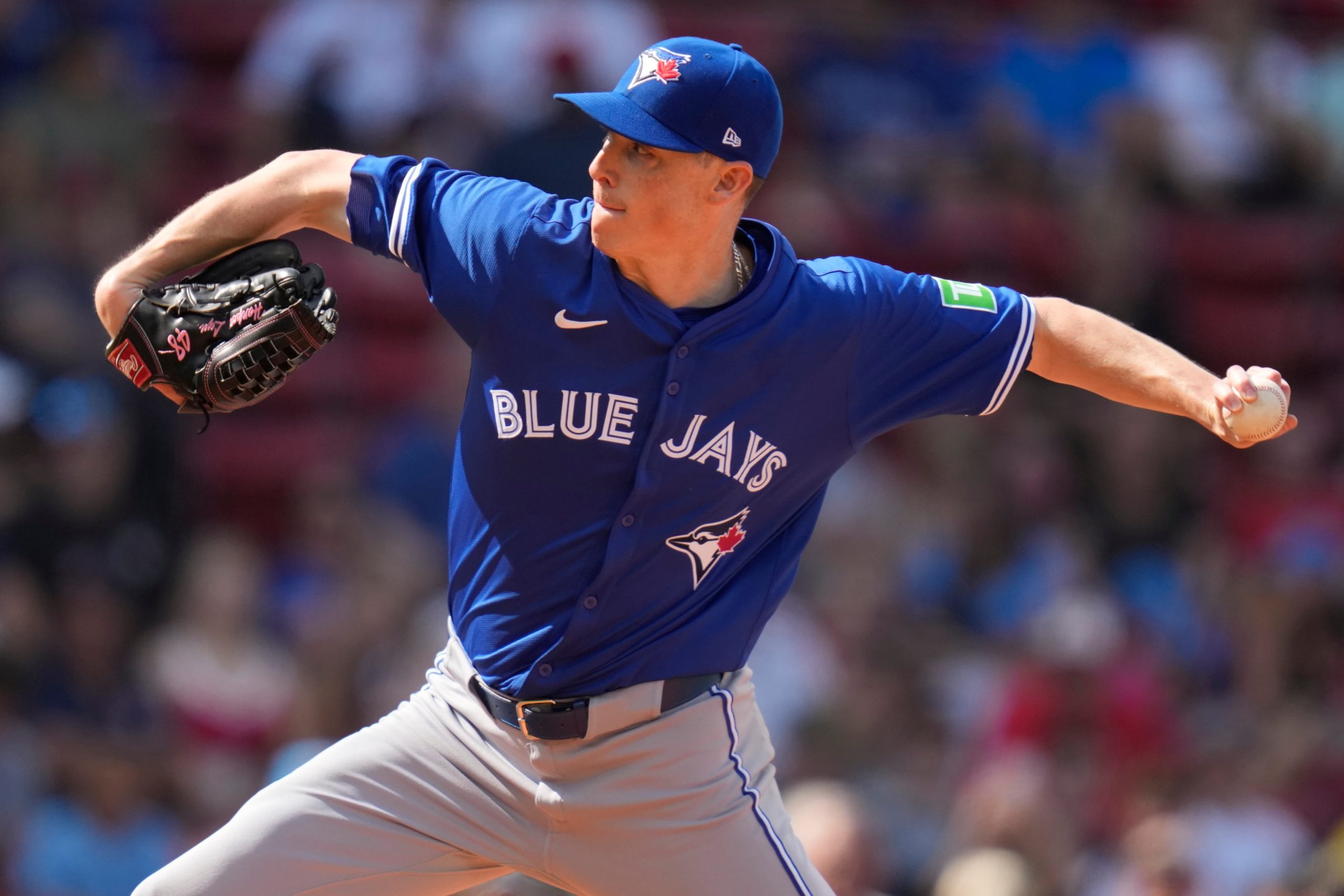 Ryan Yarbrough pitching before joining the Yankees, featured among key MLB roster moves ahead of Opening Day 2025.