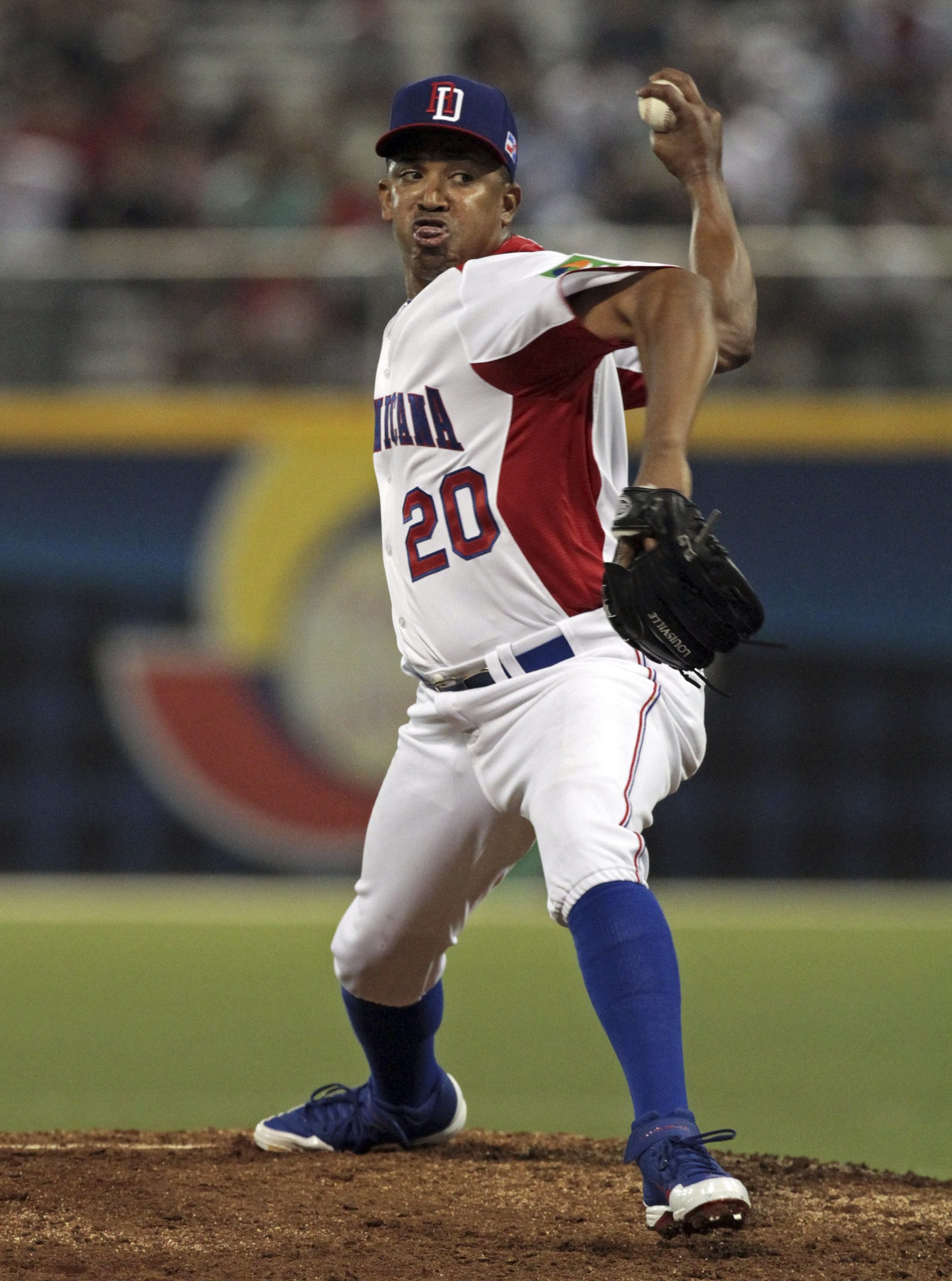 Octavio Dotel pitching for Puerto Rico in the WBC in 2013