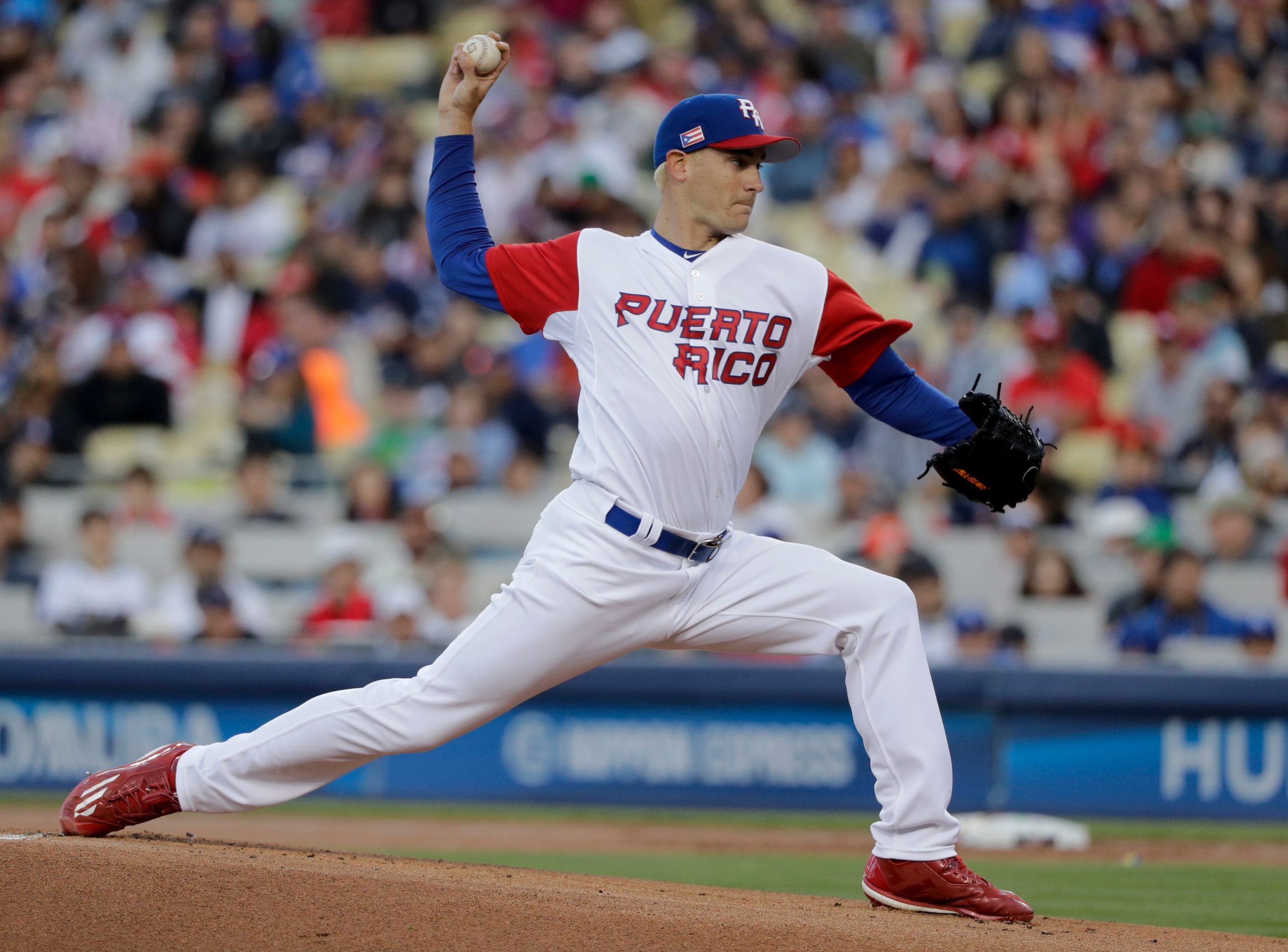 WBC US Puerto Rico Baseball Image ID : 17082051429825 Puerto Rico pitcher Seth Lugo throws against the United States during the first inning of the final in the World Baseball Classic in Los Angeles, Wednesday, March 22, 2017. (AP Photo/Jae C. Hong)