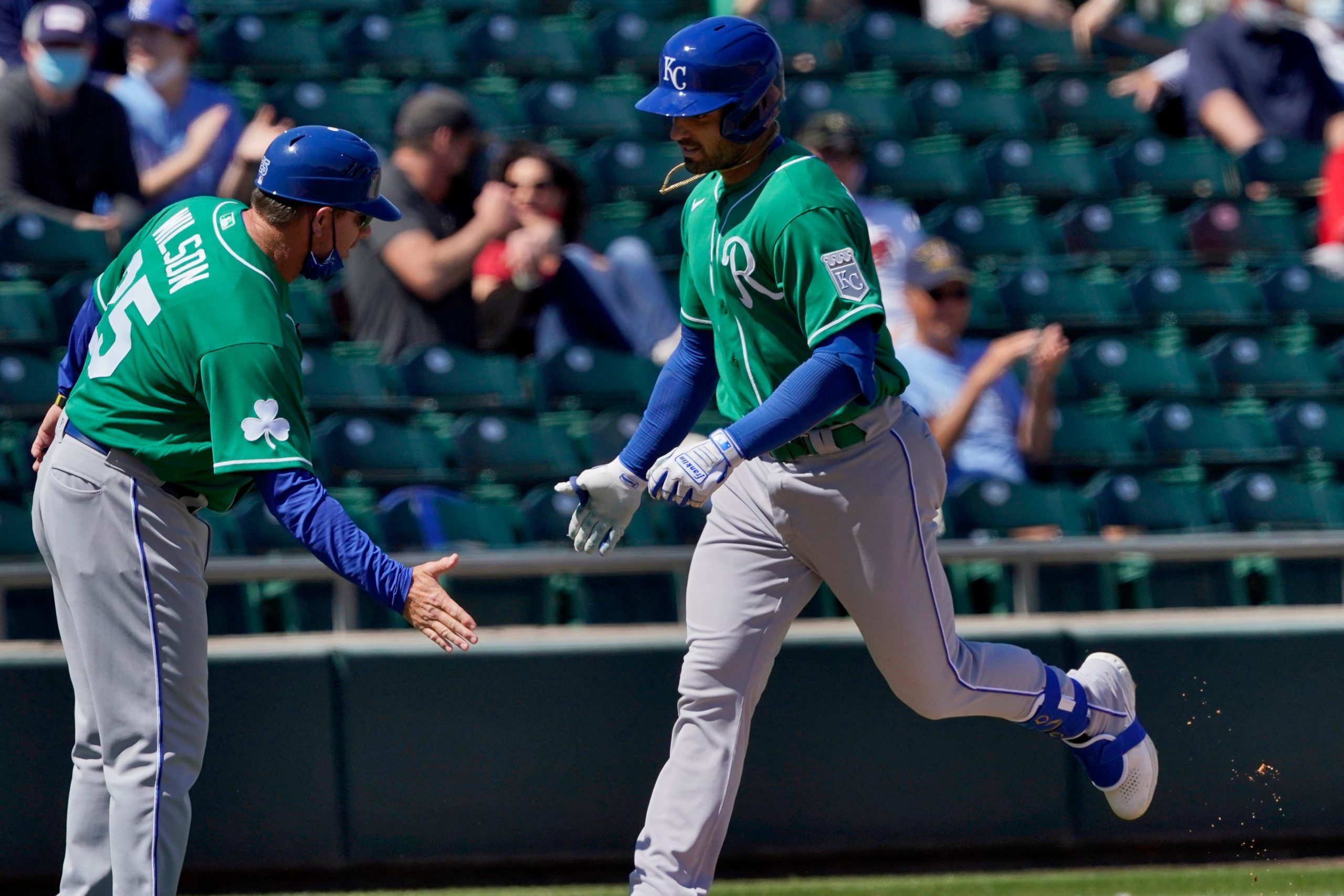 KBO Franchise SSG Landers Purchase Former Kansas City Royal Ryan McBroom from Long Island Ducks