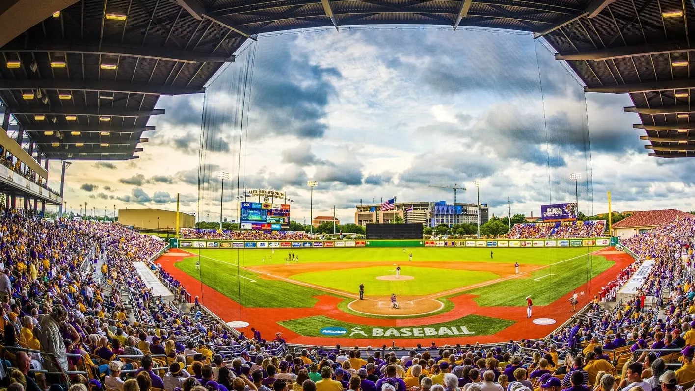 2025 NCAA Baseball Super Regionals Set as Omaha Awaits Eight-Team College World Series Field