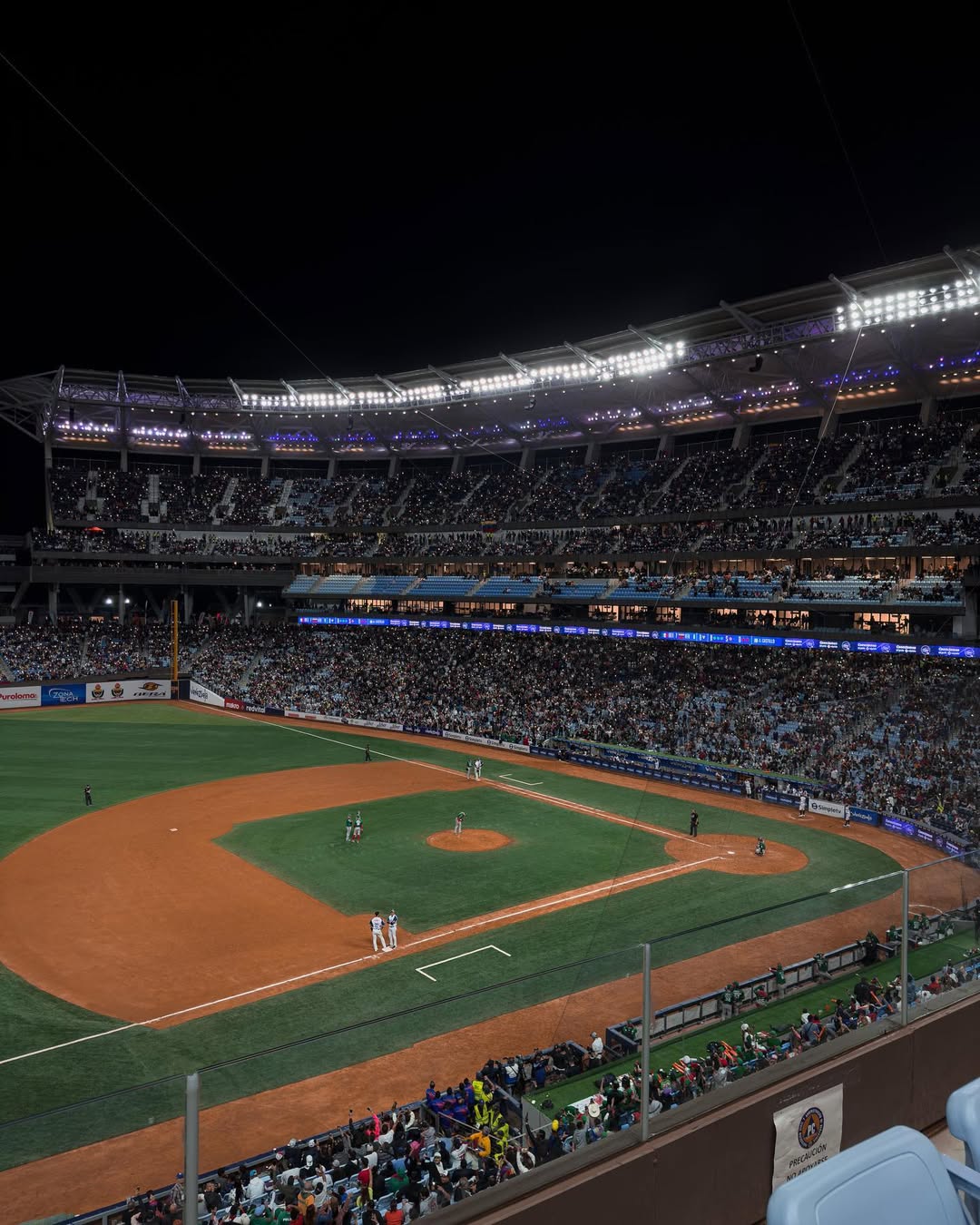 estadio simon bolivar - Venezuela and Panama to Host 2025 Copa America de Beisbol