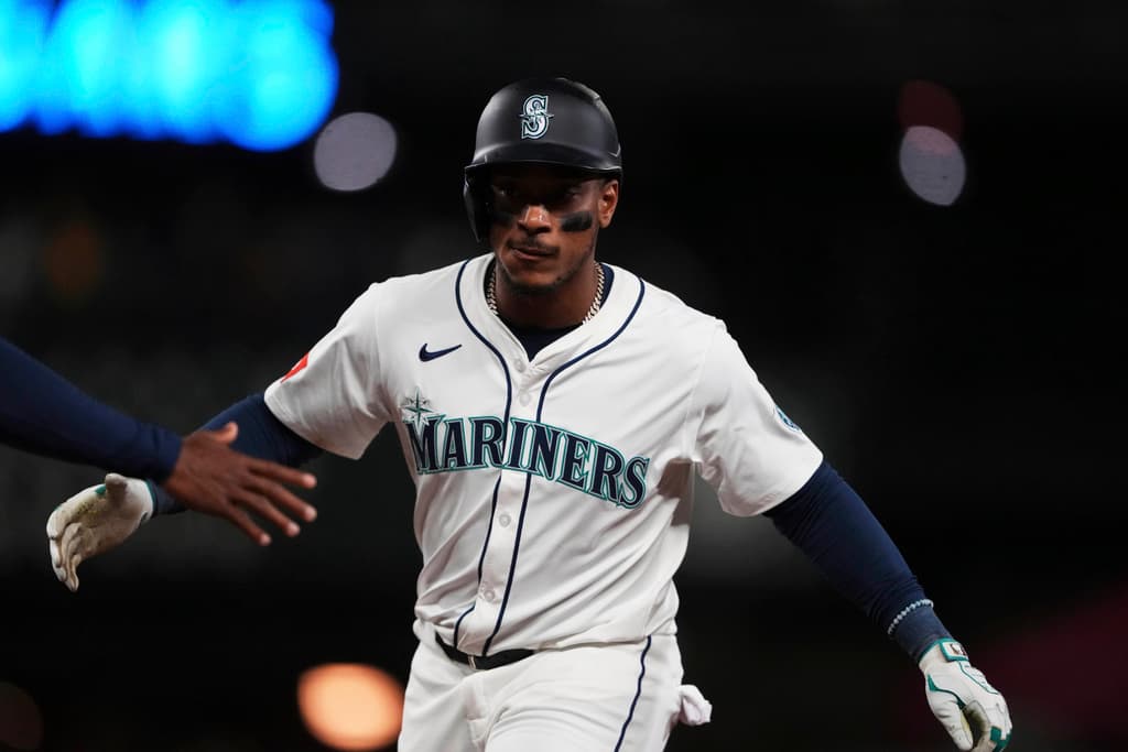 AP25098162429483 1 1 - World Baseball Network