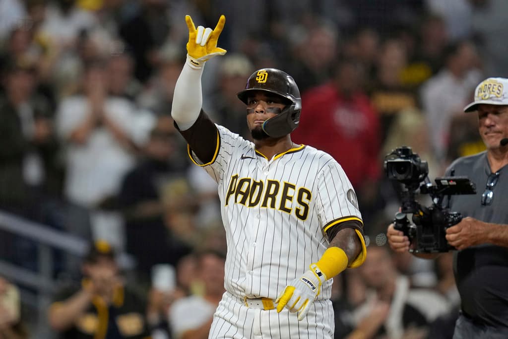 Title: Nationals Padres Baseball Image ID: 25176125933143 Article: San Diego Padres' Martín Maldonado celebrates after hitting a home run during the fifth inning of a baseball game against the Washington Nationals Tuesday, June 24, 2025, in San Diego. (AP Photo/Gregory Bull)