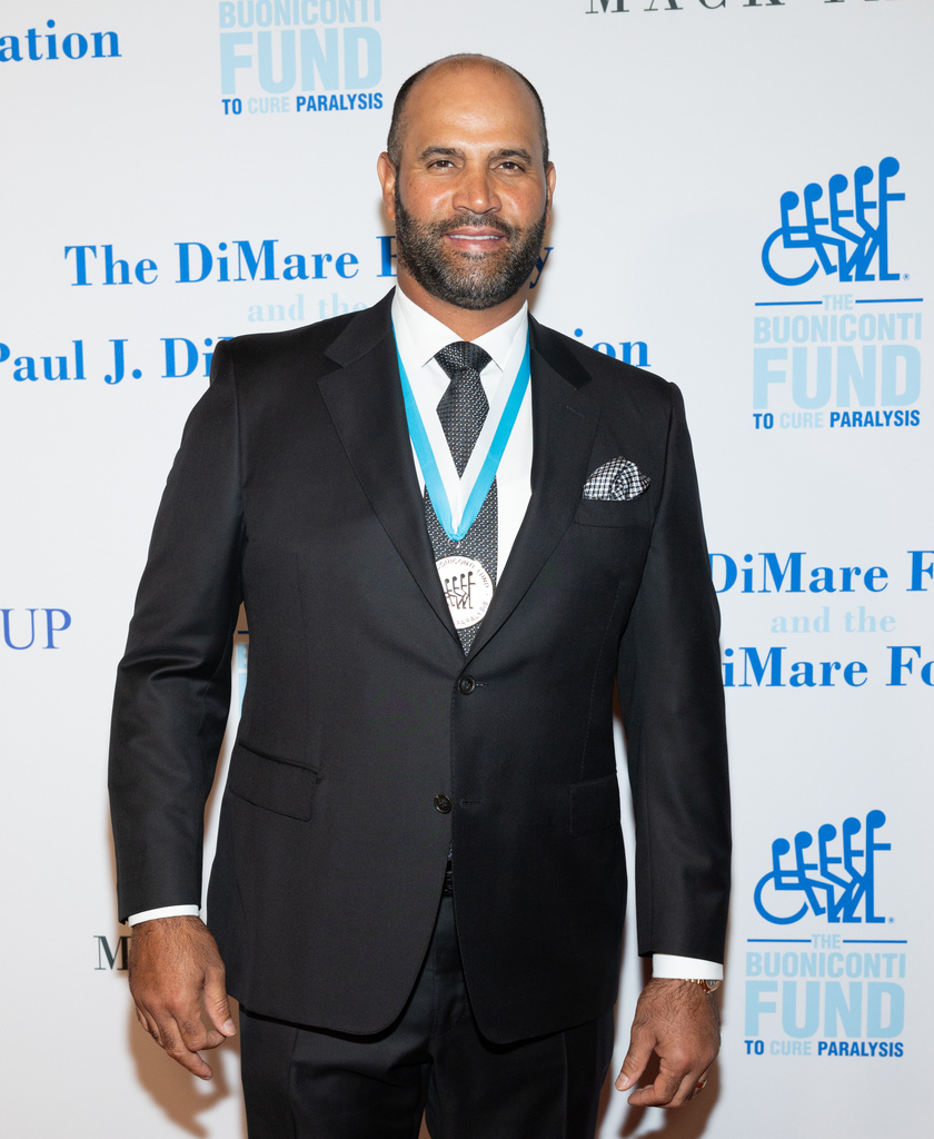 Title: 40th Annual Great Sports Legends Dinner Image ID: 25273057906031 Article: Albert Pujols attends the 40th annual Great Sports Legends Dinner at the New York Hilton Midtown on Monday, Sept. 29, 2025, in New York. (Photo by CJ Rivera/Invision/AP)