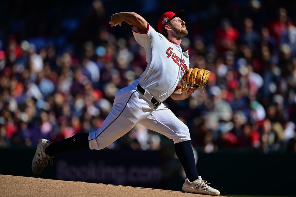 AP25274627129483 1 - World Baseball Network Title: Tigers Guardians BaseballImage ID: 25274627129483 Article: Cleveland Guardians pitcher Tanner Bibee throws in the first inning of Game 2 of the American League Wild Card baseball playoff series against the Detroit Tigers in Cleveland, Wednesday, Oct. 1, 2025. (AP Photo/David Dermer)