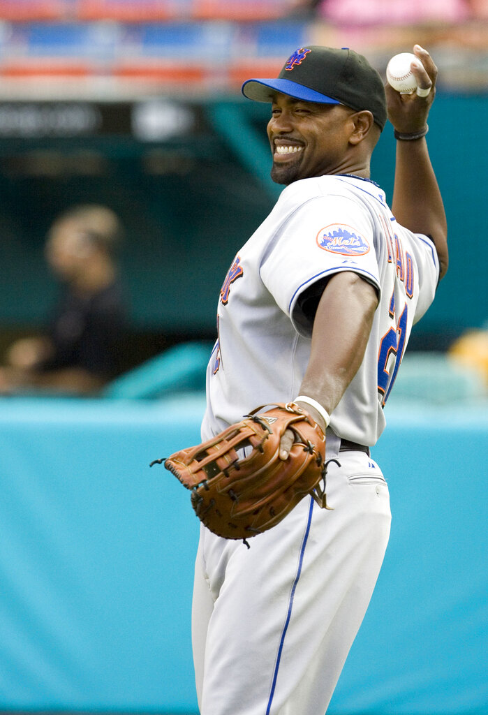 Carlos Delgado - World Baseball Network